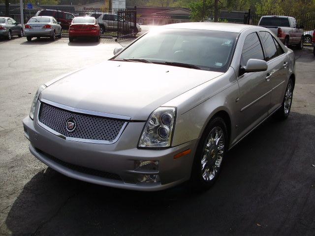 Cadillac STS 2007 photo 2