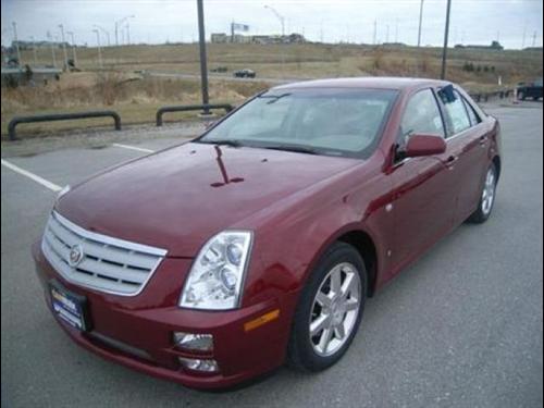 Cadillac STS 2007 photo 2