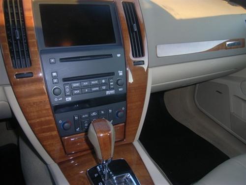 Cadillac STS 2007 photo 2