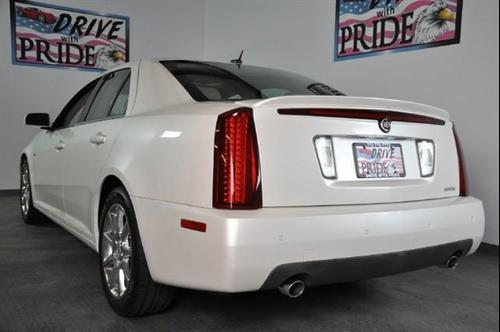 Cadillac STS 2007 photo 5
