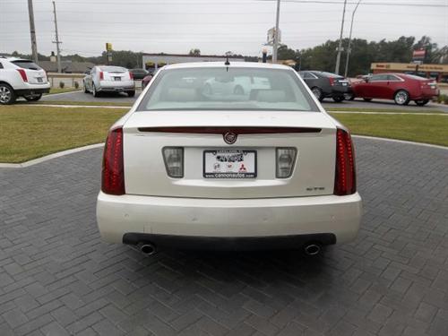 Cadillac STS 2007 photo 1