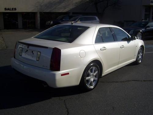 Cadillac STS 2007 photo 3