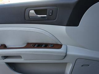 Cadillac STS 2007 photo 3