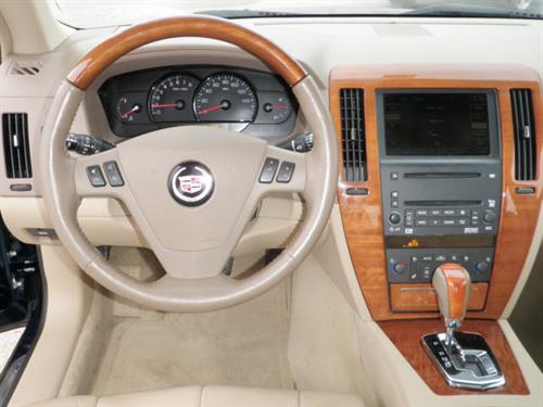 Cadillac STS 2007 photo 2