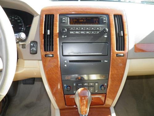 Cadillac STS 2007 photo 2