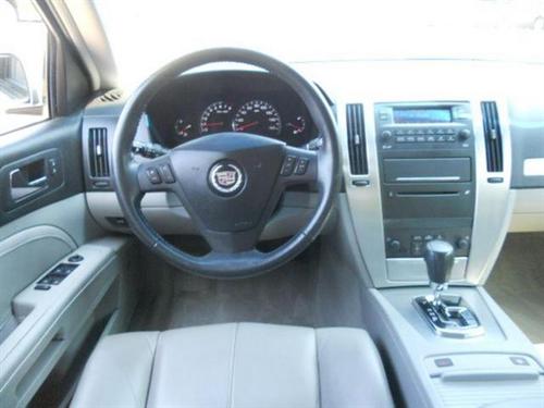 Cadillac STS 2007 photo 2