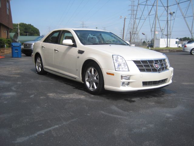 Cadillac STS 2008 photo 1