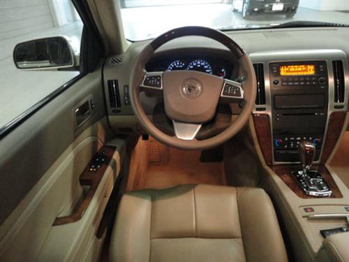 Cadillac STS 2008 photo 3