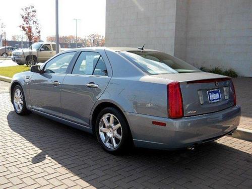 Cadillac STS 2008 photo 2