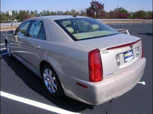 Cadillac STS 2008 photo 5