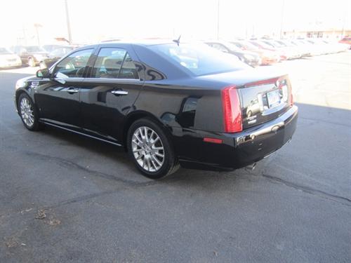 Cadillac STS 2008 photo 1
