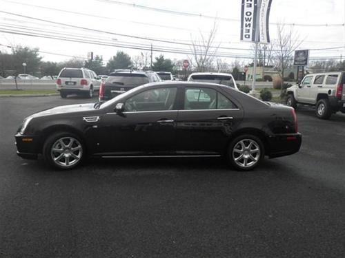 Cadillac STS 2008 photo 2