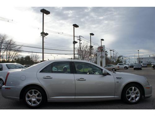 Cadillac STS 2008 photo 1