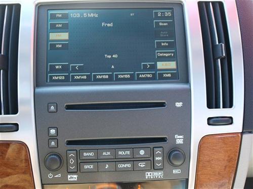 Cadillac STS 2008 photo 2