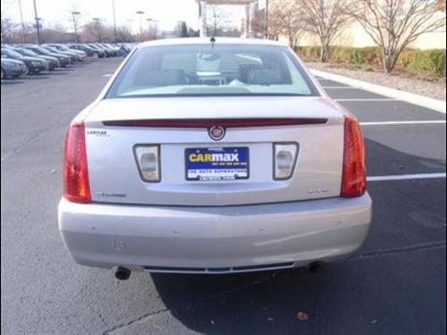 Cadillac STS 2008 photo 5