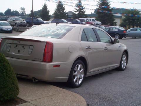 Cadillac STS 2008 photo 1