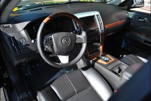 Cadillac STS 2008 photo 1