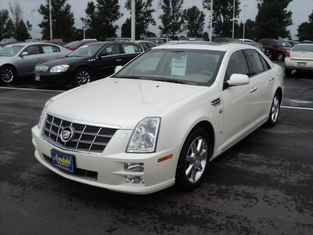 Cadillac STS 2008 photo 1