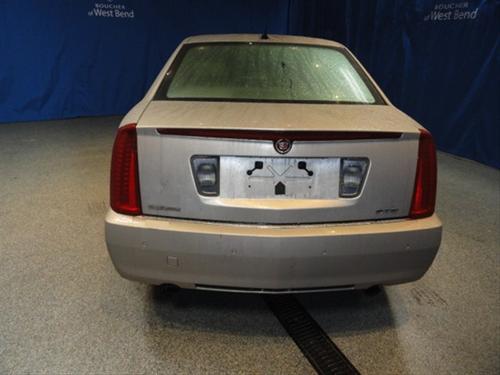 Cadillac STS 2008 photo 2