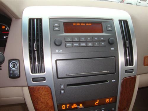 Cadillac STS 2008 photo 4