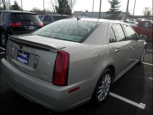 Cadillac STS 2008 photo 4