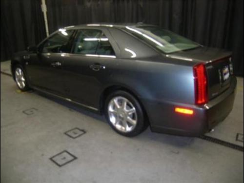 Cadillac STS 2008 photo 4