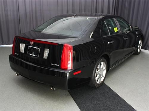 Cadillac STS 2008 photo 1