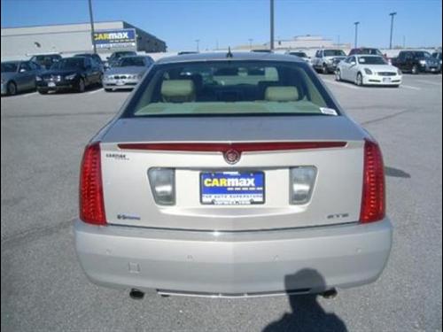 Cadillac STS 2008 photo 5