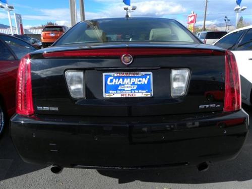Cadillac STS 2008 photo 4