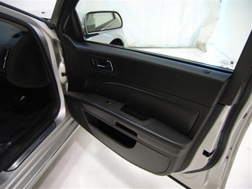 Cadillac STS 2008 photo 1