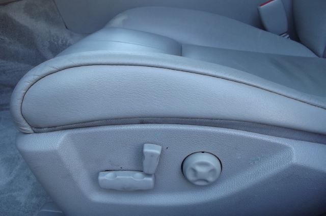 Cadillac STS 2008 photo 1