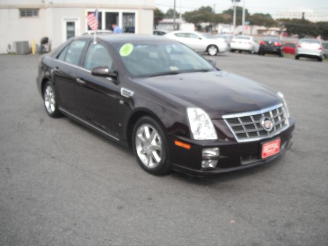 Cadillac STS 2008 photo 2