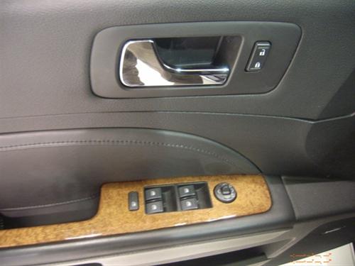 Cadillac STS 2008 photo 3