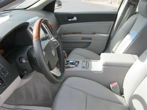 Cadillac STS 2008 photo 2
