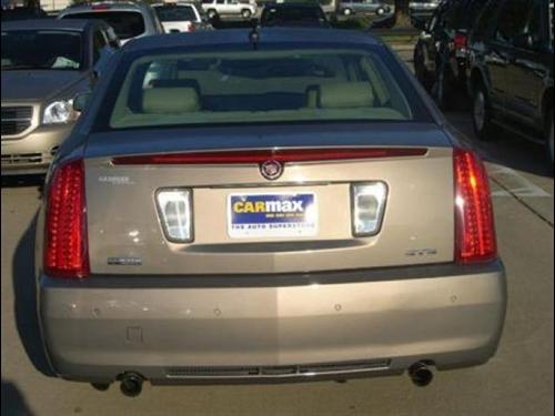 Cadillac STS 2008 photo 4