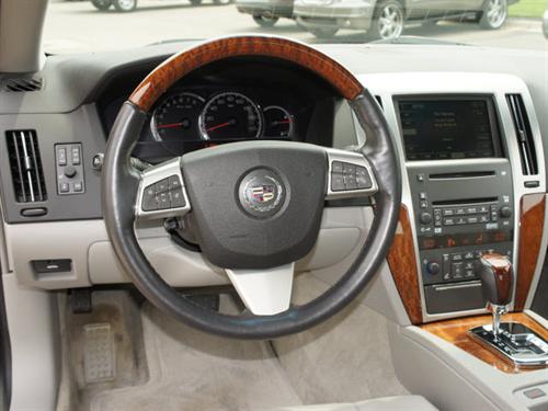 Cadillac STS 2008 photo 4