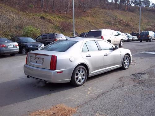 Cadillac STS 2008 photo 3