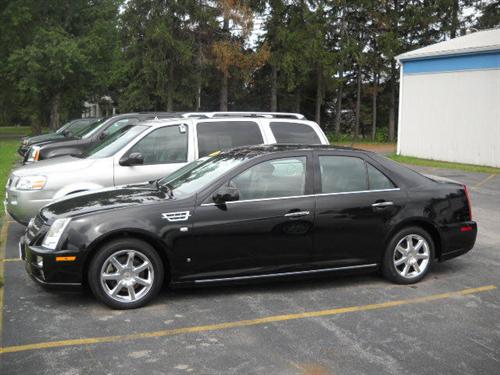 Cadillac STS 2008 photo 1