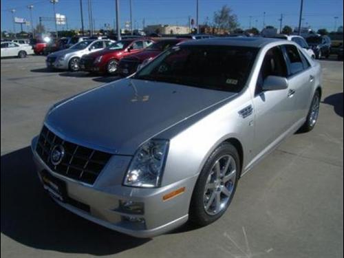 Cadillac STS 2008 photo 1