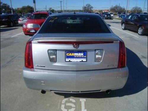 Cadillac STS 2008 photo 3