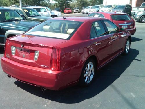 Cadillac STS 2008 photo 1