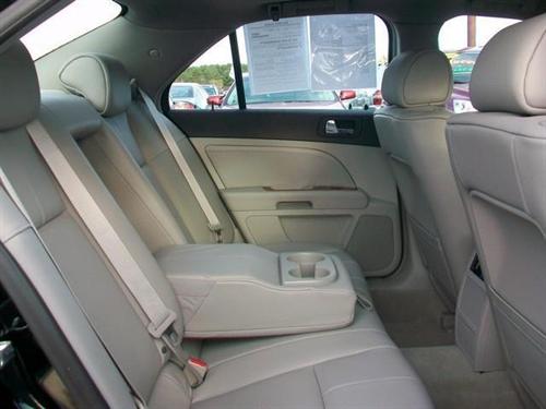 Cadillac STS 2008 photo 4