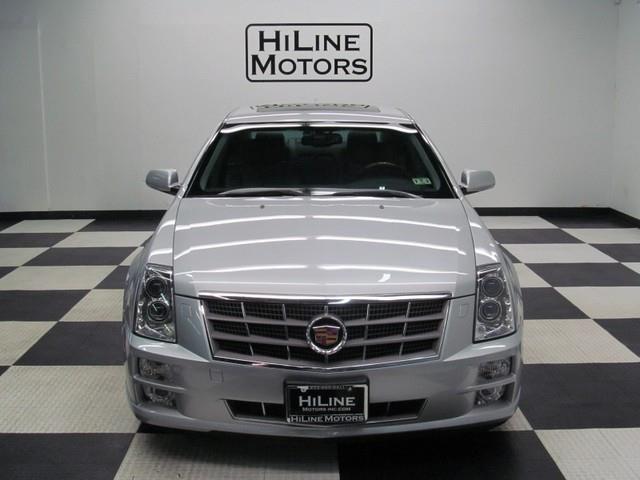Cadillac STS 2009 photo 1