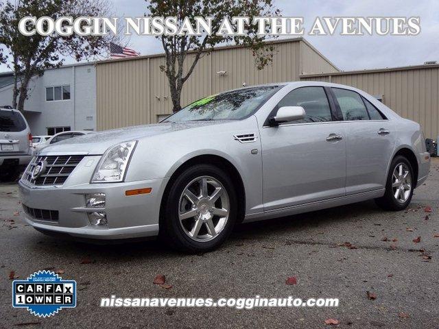 Cadillac STS 2011 photo 1