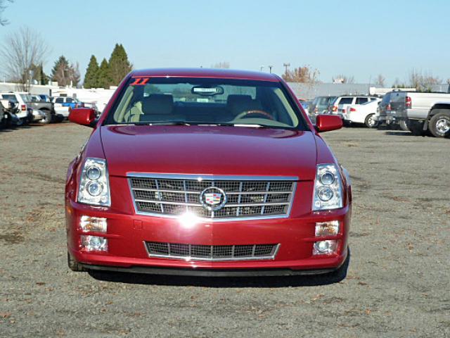 Cadillac STS 2011 photo 1