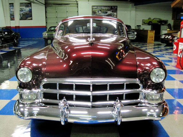 Cadillac Sedanet 1949 photo 0