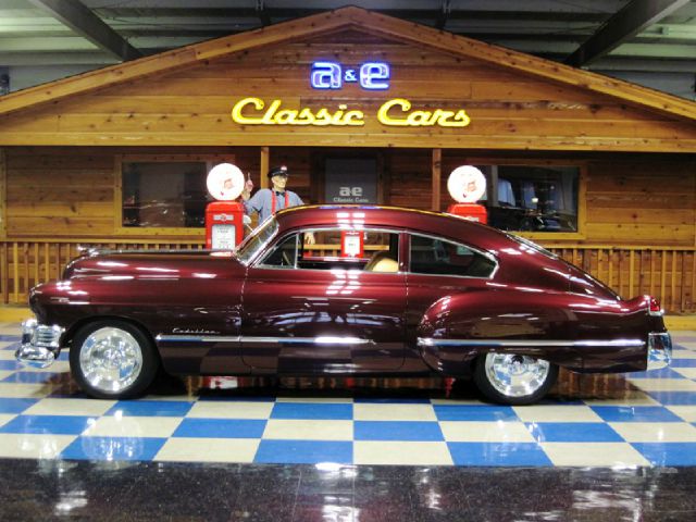 Cadillac Sedanet 1949 photo 4