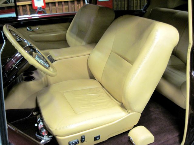 Cadillac Sedanet 1949 photo 5