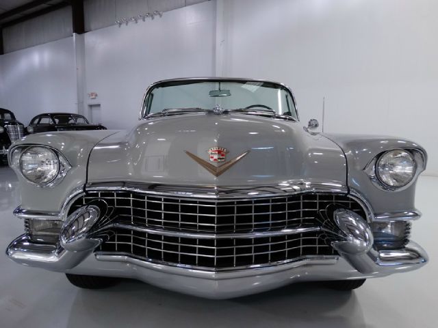 Cadillac series 62 1955 photo 2