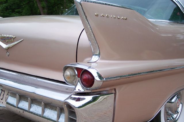 Cadillac series 62 1958 photo 11